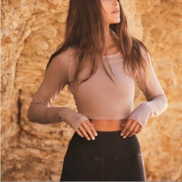 NWT Free People Movement Very Prairie Layer Crop Top💕 - Picture 2 of 7